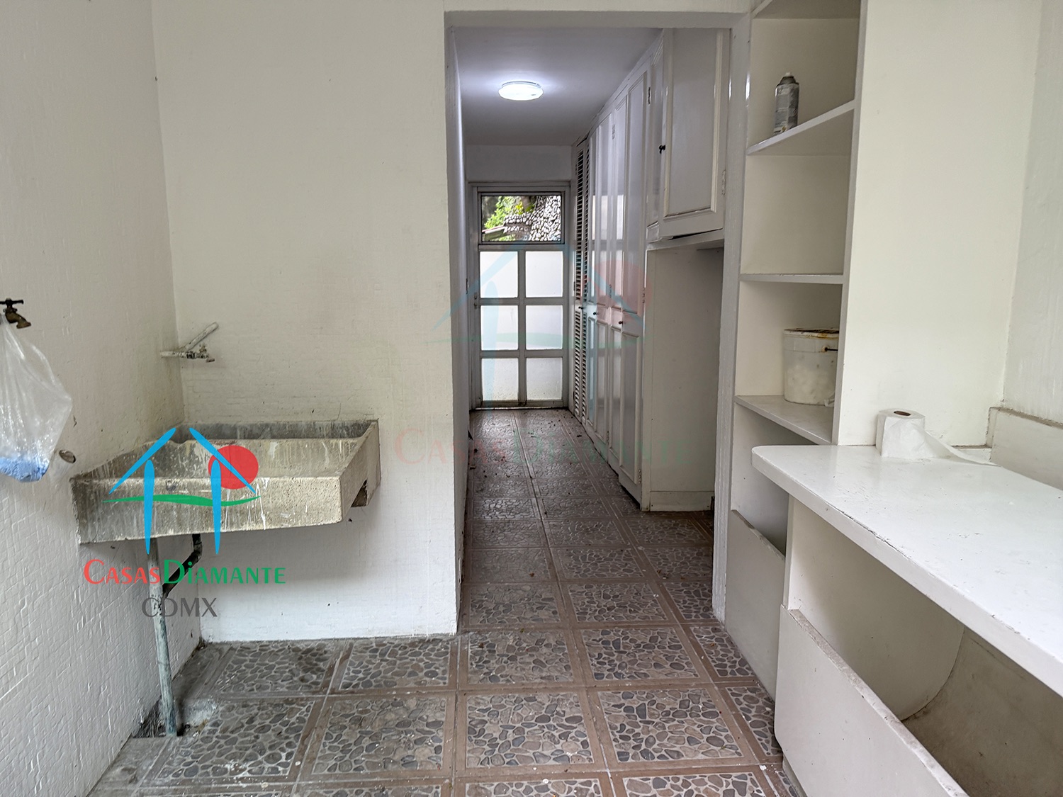 Jardines del Pedregal Casa Risco AJI - Área de servicio 6